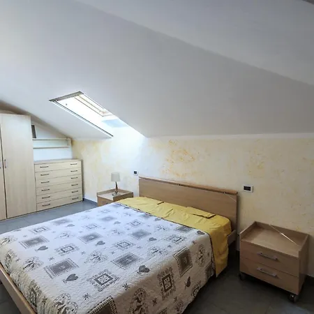 Mansarda Di Moderna Concezione Varazze